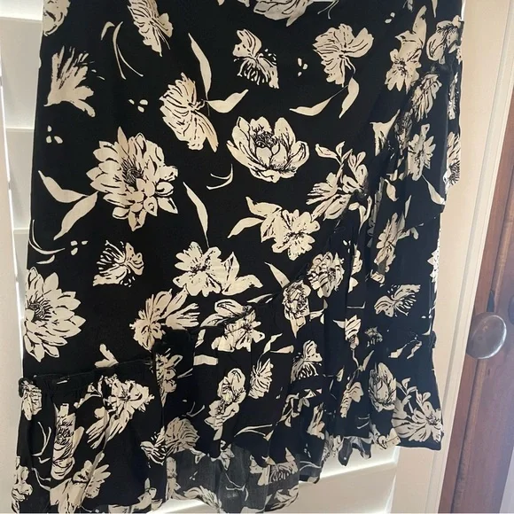 Free People I’ve Got A Feeling Black White Floral Skirt and Top Set, NWT, Small - Picture 10 of 15